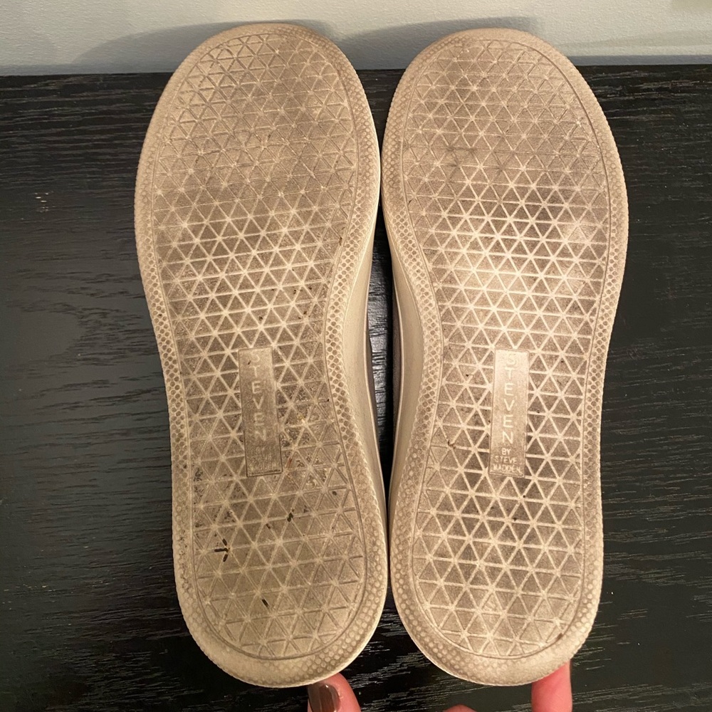 Steven by Steve Madden Gray platform slip ons - Picture 7 of 8